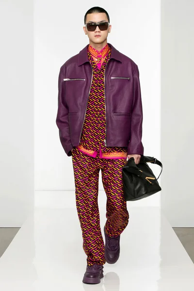 Look 12
